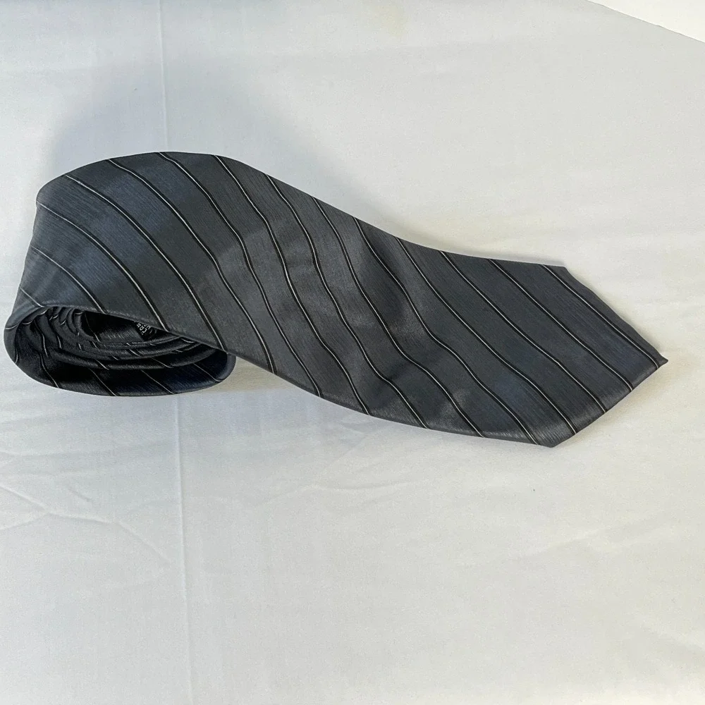 Armani‎ Collezioni Tie Gray Striped Silk Linen Blend Made in Italy Sateen Finish